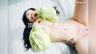 专找丶阿姨玩两小伙3P淫骚熟女，加钱再来一炮，前面口交后面扣穴，穿着高跟鞋抬腿抽插猛操