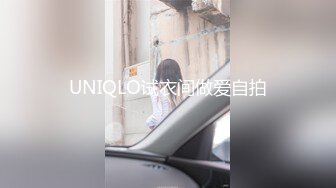  熟女人妻 在家撅着大屁屁被大肉棒无套输出 无毛鲍鱼肥美