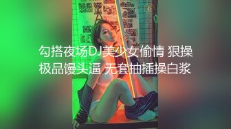 18岁小色妹又来了，年轻貌美无毛白虎逼，一个人在家听狼友指挥各种展示骚穴自慰呻吟撩骚，精彩刺激不要错过