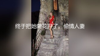 台北小哥带大家认识新交的女朋友 这次的妹子五官挺正的，可惜正在矫正牙齿 戴牙套嘴型有点不自然