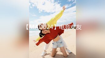 【新片速遞 】 2023-5-4【7哥探花】新人胖哥操骚熟女，扒掉裤子吃屌，骑乘位上下猛砸，张开双腿一顿输出，搞舒服了