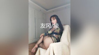 饥渴嫂子舔完猛操射