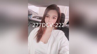 TWTP 小吃店女厕耐心蹲守多位美女嘘嘘不拍到她们的鲍鱼不走 (2)